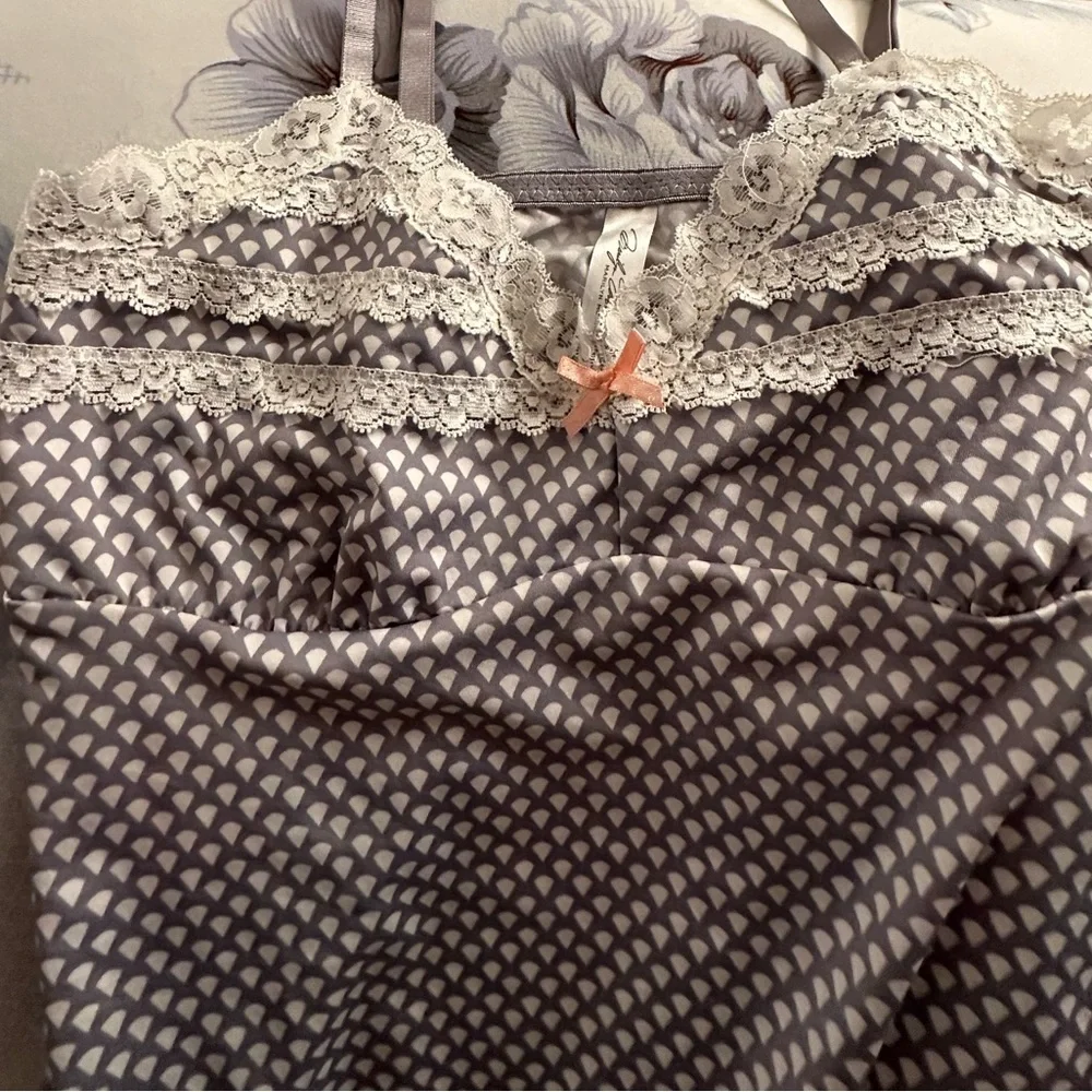 cami top - Picture 2 of 4